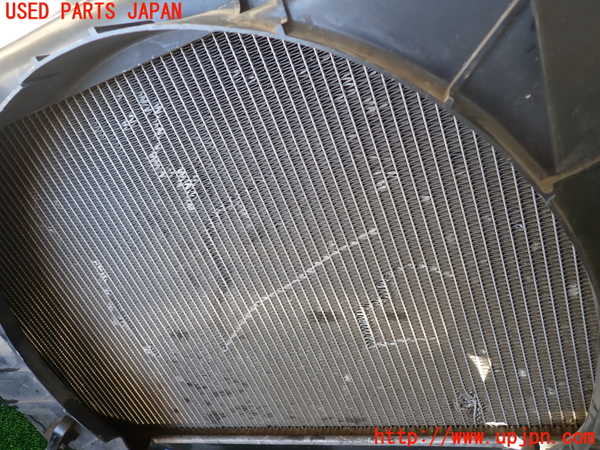 1UPJ-9236362321]ランクル80系(FZJ80G)ラジエーター1 中古_3