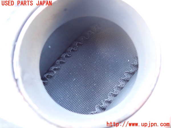 1UPJ-9236362661]ランクル80系(FZJ80G)触媒1 中古_3