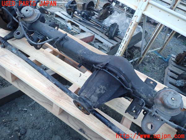 1UPJ-9236364370]ランクル80系(FZJ80G)フロントデフホーシング 中古_5