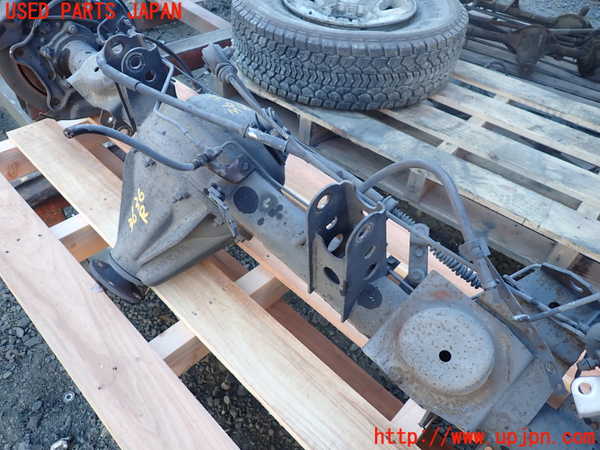 1UPJ-9236364400]ランクル80系(FZJ80G)リアデフホーシング 中古_5