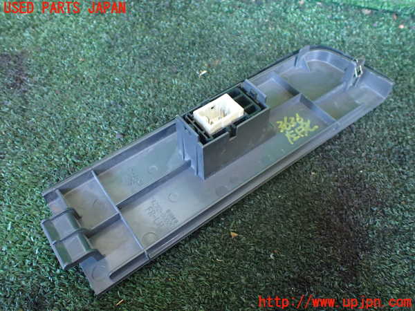 1UPJ-9236366245]ランクル80系(FZJ80G)左前パワーウィンドウスイッチ 中古_2