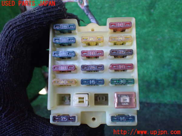 1UPJ-9236366741]ランクル80系(FZJ80G)ヒューズボックス1 中古_2