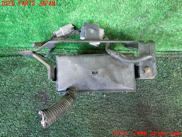 1UPJ-9236366742]ランクル80系(FZJ80G)ヒューズボックス2 中古_2