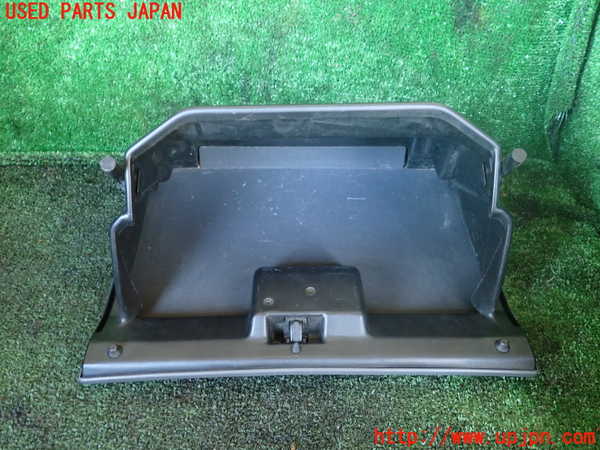 1UPJ-9236367516]ランクル80系(FZJ80G)グローブボックス1 中古_2