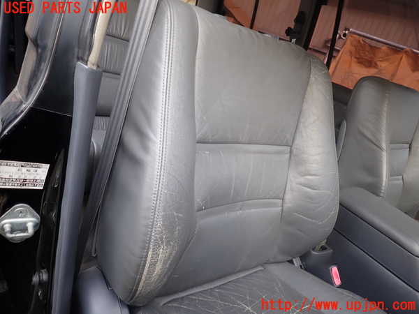 1UPJ-9236367035]ランクル80系(FZJ80G)運転席シート 中古_2