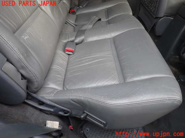 1UPJ-9236367145]ランクル80系(FZJ80G)右2列目シート 中古_3