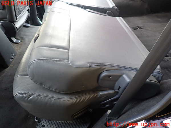 1UPJ-9236367175]ランクル80系(FZJ80G)左2列目シート 中古_4