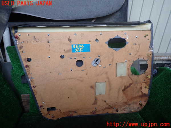 1UPJ-9236361234]ランクル80系(FZJ80G)右前ドア内張り 中古_4