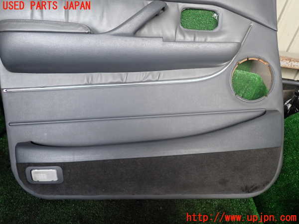 1UPJ-9236361264]ランクル80系(FZJ80G)左前ドア内張り 中古_3