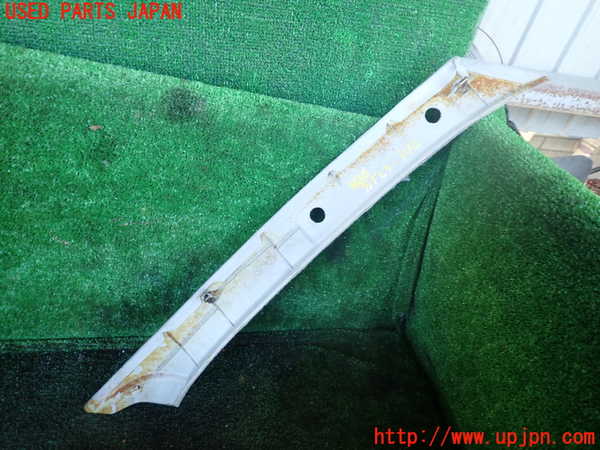 1UPJ-9236367660]ランクル80系(FZJ80G)左フロントピラートリム 中古_2