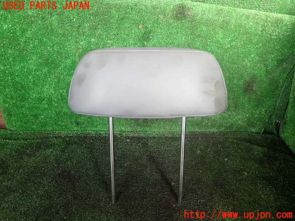 1UPJ-9236367040]ランクル80系(FZJ80G)運転席ヘッドレスト 中古_2