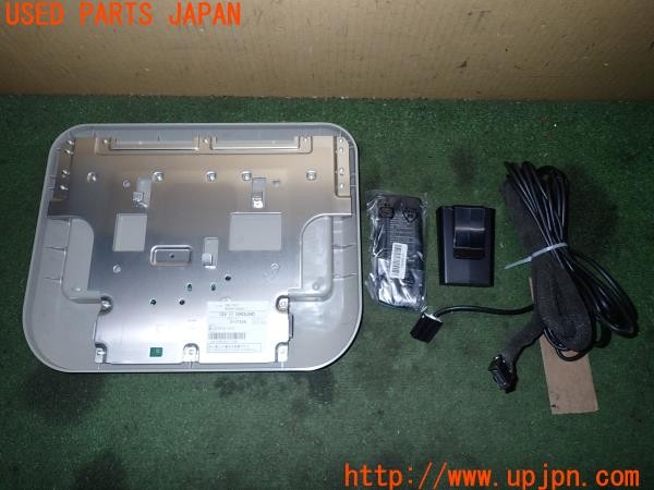 3UPJ=9236370559]セレナ ハイウェイスターV(GFC27)後期 純正 ZM-7303 B8090-89941 フリップダウンモニター 後席モニター 中古_2