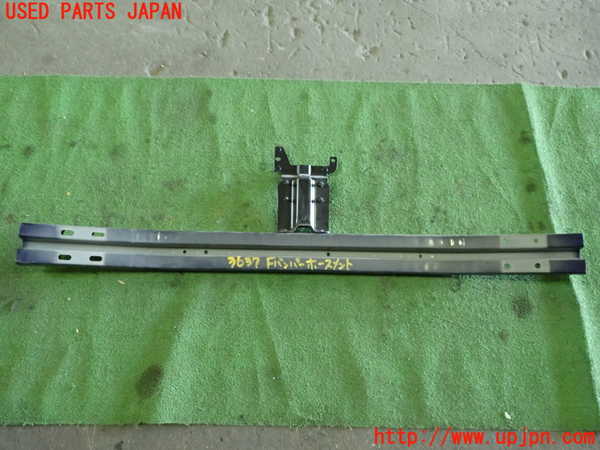 1UPJ-9236371014]セレナ(GFC27)フロントバンパーホースメント 中古_3