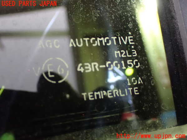 1UPJ-9236371320]セレナ(GFC27)左後ドア 中古 AGC M2L3 43R-00150_4