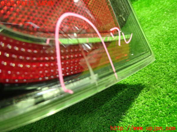 1UPJ-9236371536]セレナ(GFC27)左テールランプ 中古_2