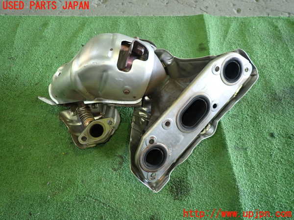 1UPJ-9236372041]セレナ(GFC27)エキマニ1 触媒 マニバーター 中古_2