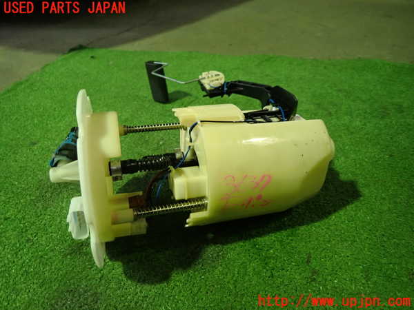 1UPJ-9236372510]セレナ(GFC27)燃料ポンプ 中古_3