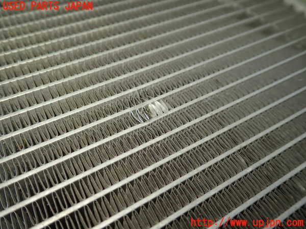 1UPJ-9236376031]セレナ(GFC27)エアコンコンデンサー1 中古_2