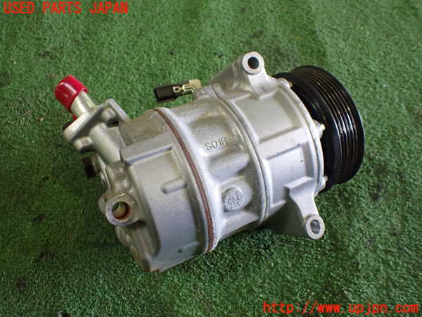 1UPJ-9236376025]セレナ(GFC27)エアコンコンプレッサー 中古_4