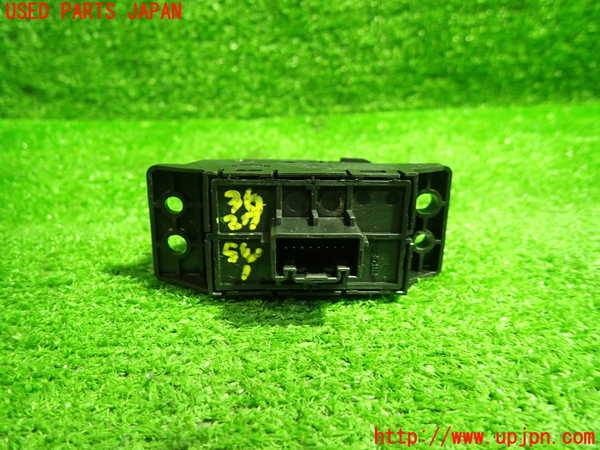 1UPJ-9236376306]セレナ(GFC27)スイッチ1(電動パーキング オートホールド) 中古_2