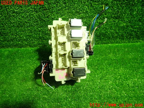 1UPJ-9236376741]セレナ(GFC27)ヒューズボックス1 中古_2
