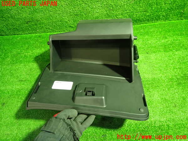 1UPJ-9236377517]セレナ(GFC27)グローブボックス2 中古_2