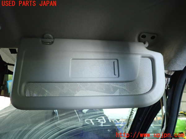 1UPJ-9236377625]セレナ(GFC27)室内サンバイザー右側 中古_2
