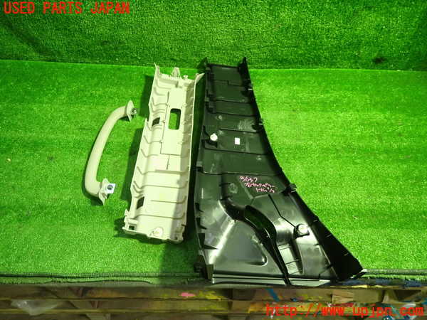 1UPJ-9236377665]セレナ(GFC27)右センターピラートリム 中古_3