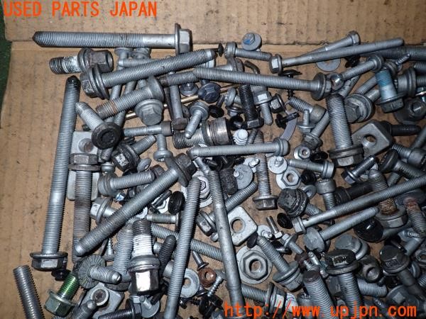 3UPJ=9236380720]アウディ S4 アバント(8KCGWF B8)ネジ・ナット・ステー類 セット ジャンク_5
