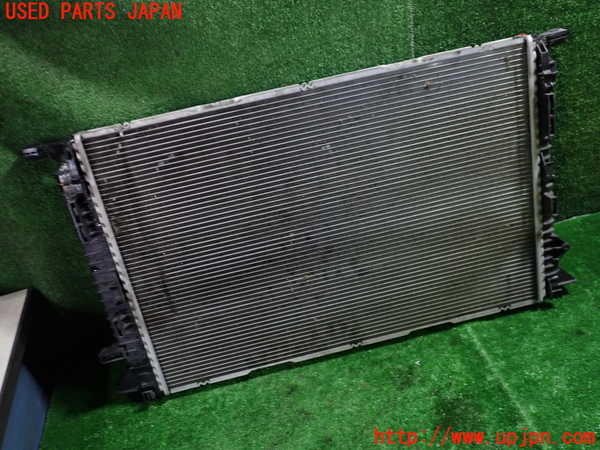 1UPJ-9236382321]アウディ・S4 アバント(8KCGWF)ラジエーター1(メイン) 中古_4