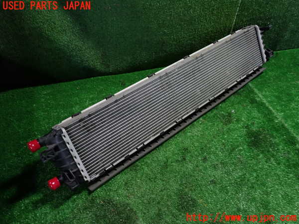 1UPJ-9236382322]アウディ・S4 アバント(8KCGWF)ラジエーター2(サブ) 中古_2