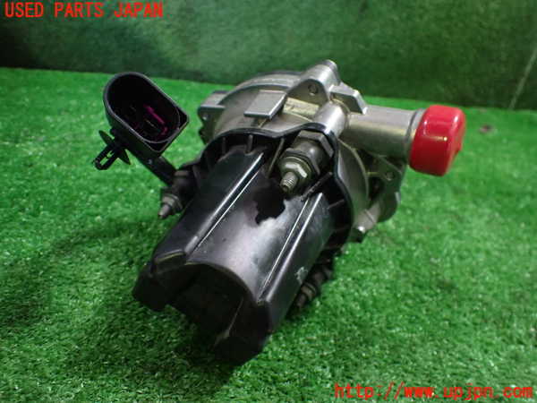1UPJ-9236382590]アウディ・S4 アバント(8KCGWF)エアポンプ 中古_2