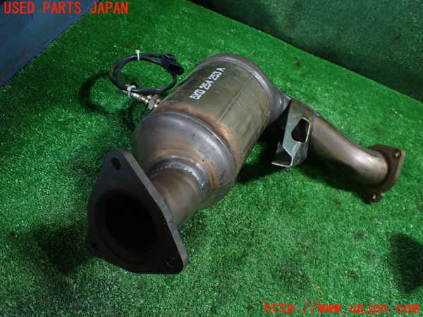 1UPJ-9236382661]アウディ・S4 アバント(8KCGWF)触媒1 中古_2