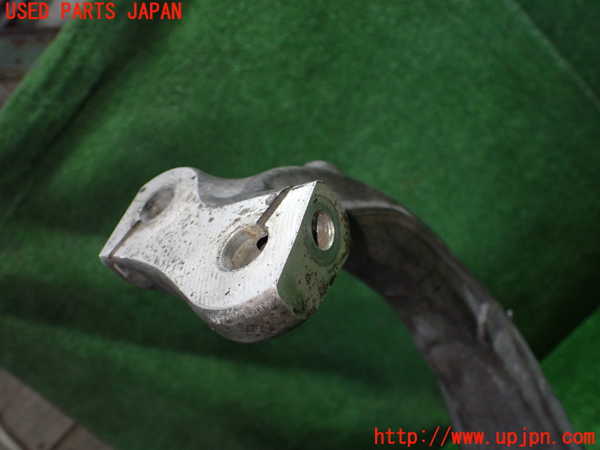 1UPJ-9236384290]アウディ・S4 アバント(8KCGWF)右フロントナックルハブ 中古_2