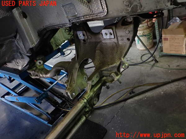 1UPJ-9236385285]アウディ・S4 アバント(8KCGWF)フロントメンバー 中古_3