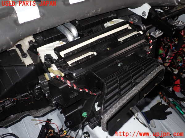 1UPJ-9236386081]アウディ・S4 アバント(8KCGWF)エバポレーター1 中古_2