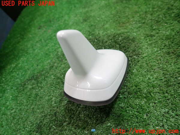 1UPJ-9236386550]アウディ・S4 アバント(8KCGWF)アンテナ 中古_2