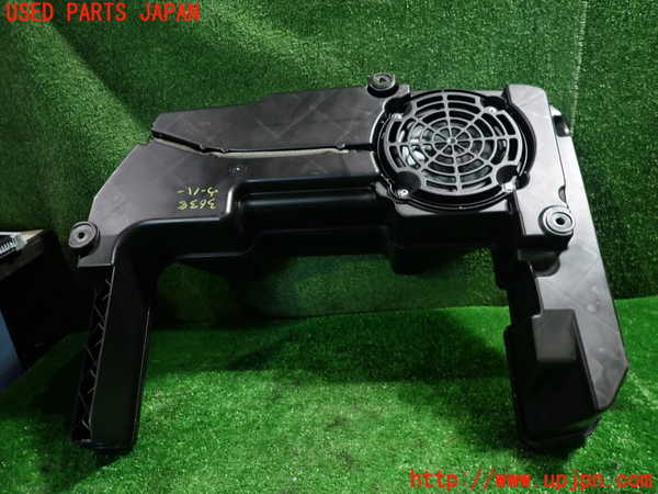 1UPJ-9236386530]アウディ・S4 アバント(8KCGWF)ウーハー 中古_3