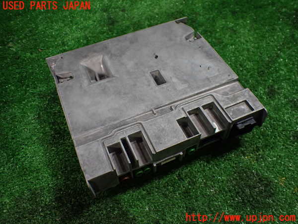 1UPJ-9236386660]アウディ・S4 アバント(8KCGWF)TVチューナー 中古_2