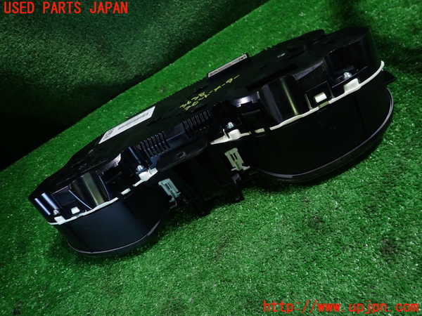 1UPJ-9236386170]アウディ・S4 アバント(8KCGWF)スピードメーター 中古_3