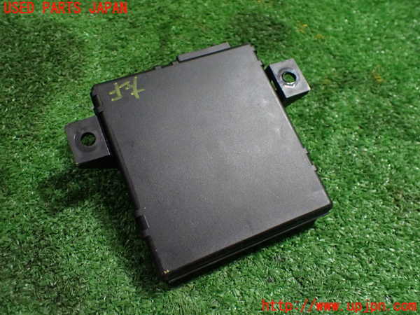 1UPJ-9236386150]アウディ・S4 アバント(8KCGWF)コンピューター5 中古 8R0907468P_2