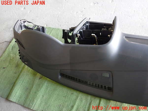 1UPJ-9236387505]アウディ・S4 アバント(8KCGWF)ダッシュボード 中古_4