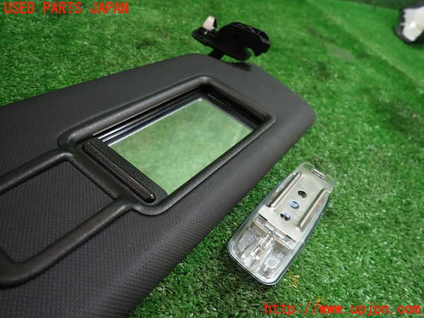 1UPJ-9236387625]アウディ・S4 アバント(8KCGWF)室内サンバイザー右側 中古_3