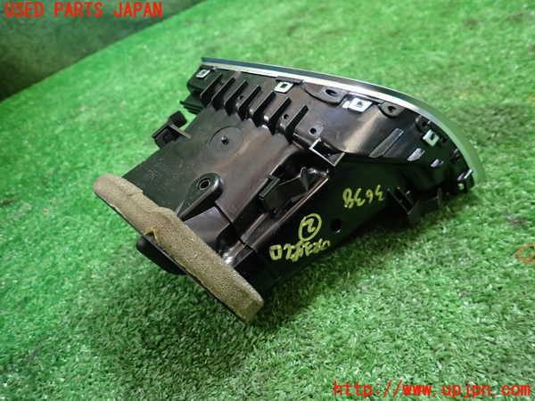1UPJ-9236387527]アウディ・S4 アバント(8KCGWF)エアコン吹き出し口2(左) 中古_2