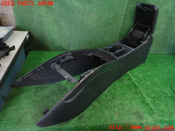 1UPJ-9236387540]アウディ・S4 アバント(8KCGWF)センターコンソール 中古_3