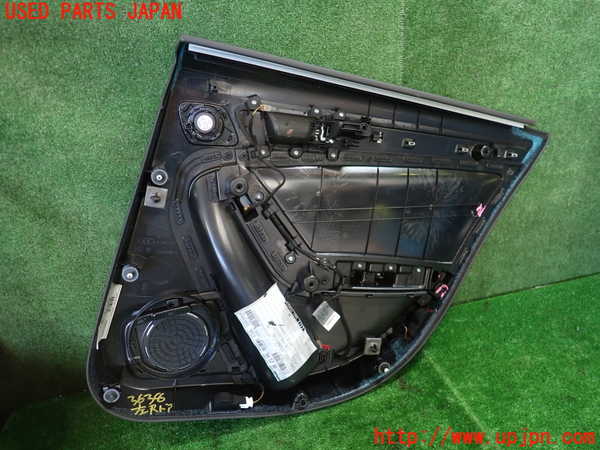 1UPJ-9236381324]アウディ・S4 アバント(8KCGWF)左後ドア内張り 中古_4
