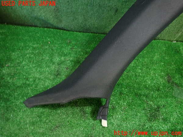 1UPJ-9236387655]アウディ・S4 アバント(8KCGWF)右フロントピラートリム 中古_3