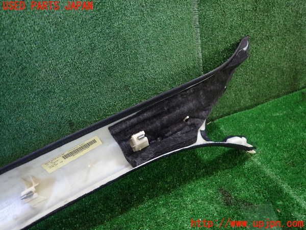 1UPJ-9236387655]アウディ・S4 アバント(8KCGWF)右フロントピラートリム 中古_4