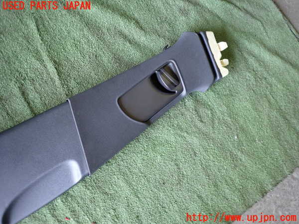 1UPJ-9236387670]アウディ・S4 アバント(8KCGWF)左センターピラートリム 中古_2