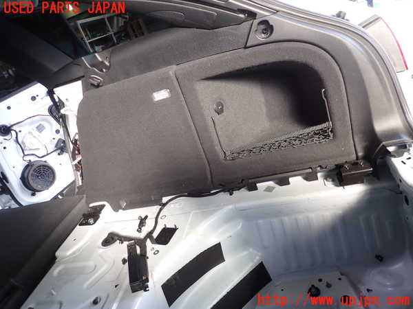 1UPJ-9236387675]アウディ・S4 アバント(8KCGWF)右リアピラートリム 中古_3